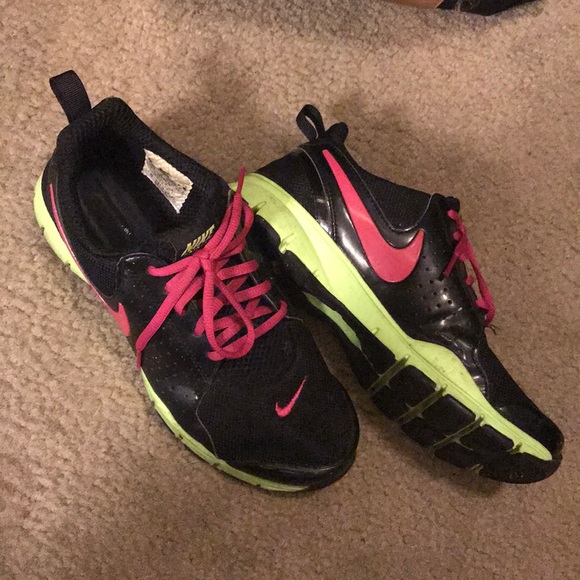 Nike sneakers - Picture 1 of 4